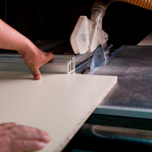 Распилка мебели