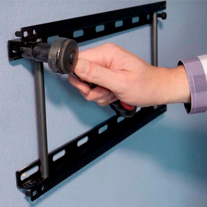 Установка кронштейнов